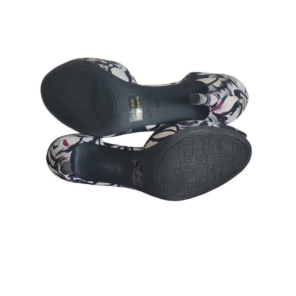 Unisa Women's Slip On Floral Elegant Peep Toe Pump Heels Size 9.5 - Picture 6 of 6